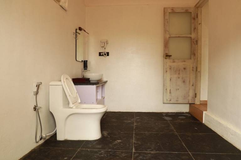 Bathroom 4, Paradisa Nature Resort, Idukki