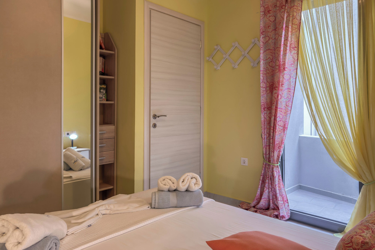 Bedroom 2, Alisahni Suite, Crete