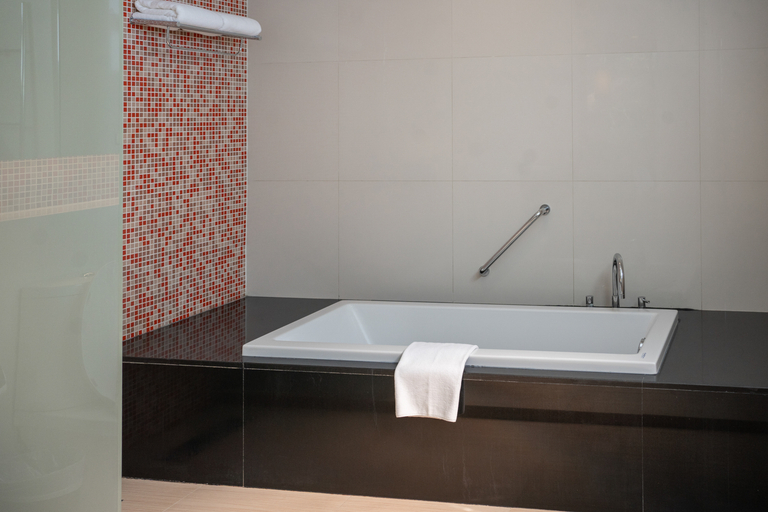 Bathroom 8