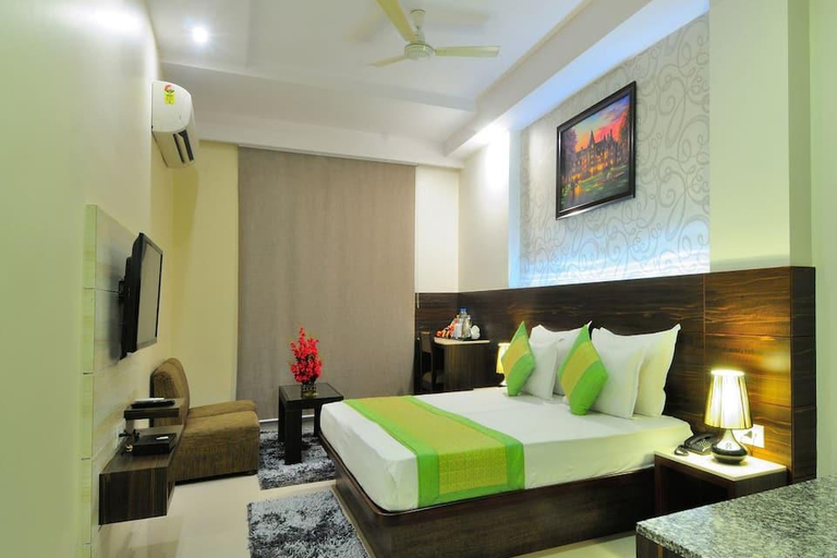 Bedroom 5, FabHotel TP Suites, Delhi