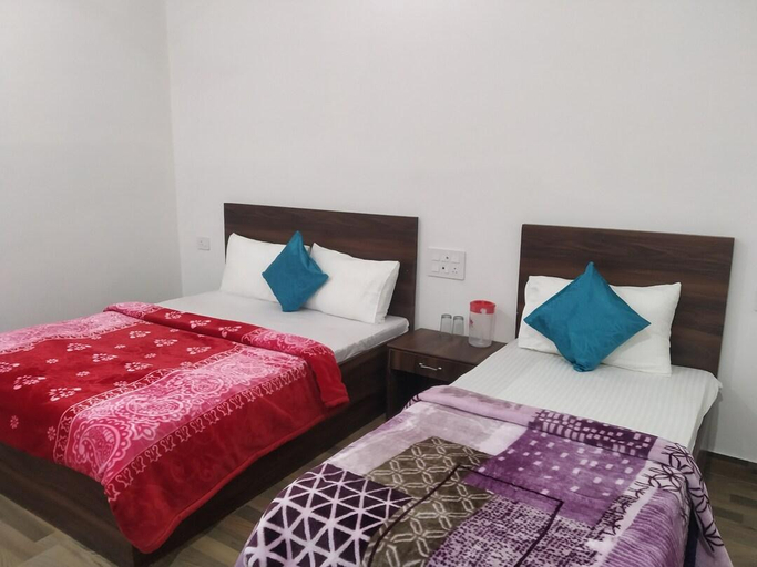Bedroom 2, Hotel NV Palace, Mathura