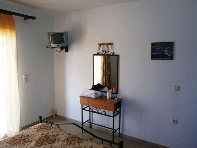 Bedroom 3, Saint George Hotel & Rooms, Central Greece