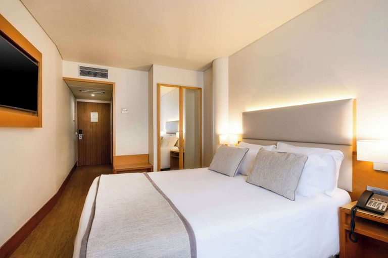 Bedroom 1, The Azoriani Boutique, Ascend Hotel Collection, Ponta Delgada