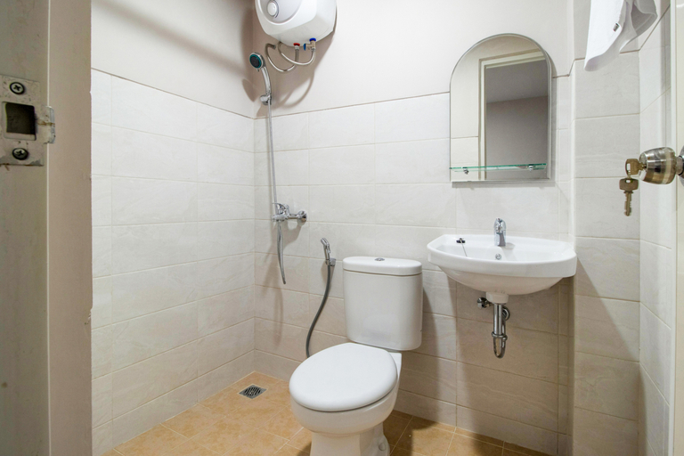 Bathroom 3, OYO 3429 Sentra Paskal, Bandung