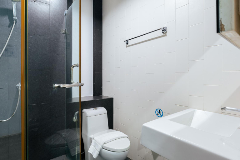 Bathroom 6