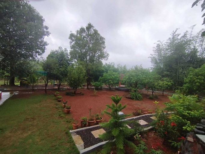 Others 5, Alate's guest house, Pune