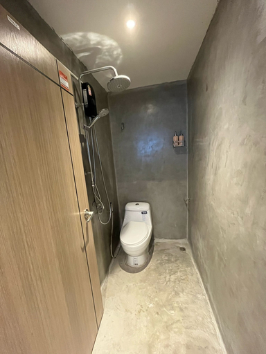Bathroom 5, Tian Ming Hostel, Ko Samui