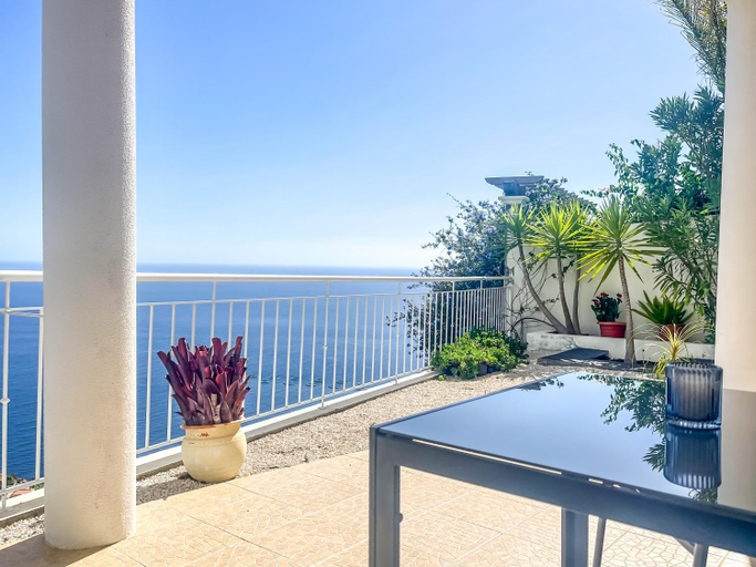 Others 2, Casa Serena Apartments, Calheta