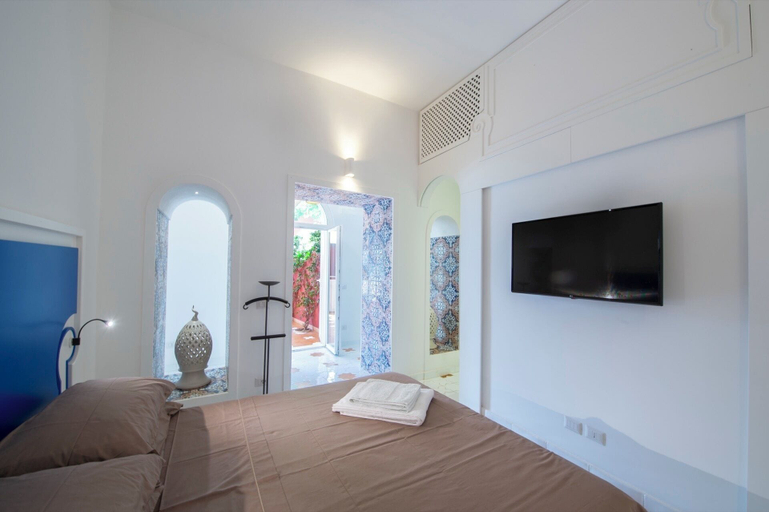 Bedroom 3, YourHome - La Casupola, Salerno