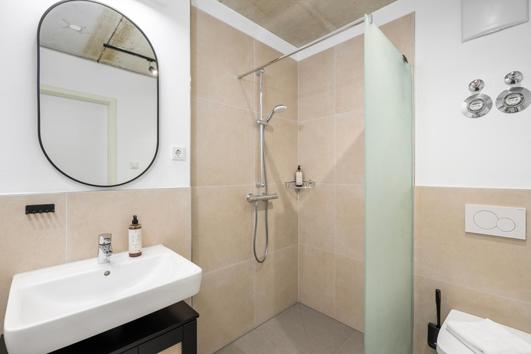 Bathroom 3, Svyvo Cologne - Serviced Apartments Ehrenfeld, Köln