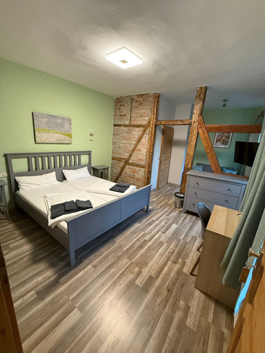Bedroom 4, Gasthaus Destille, Zwickau