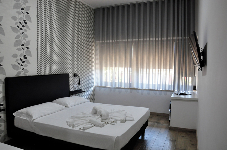 Bedroom 2, Millennium Gold Hotel, Napoli