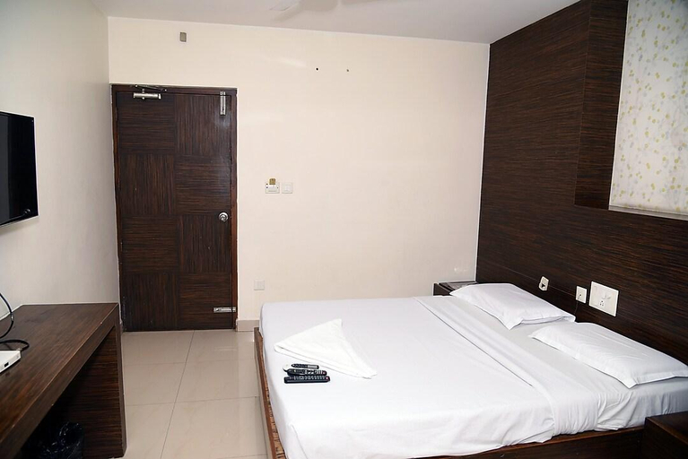 4, Hotel Gazala, Palakkad