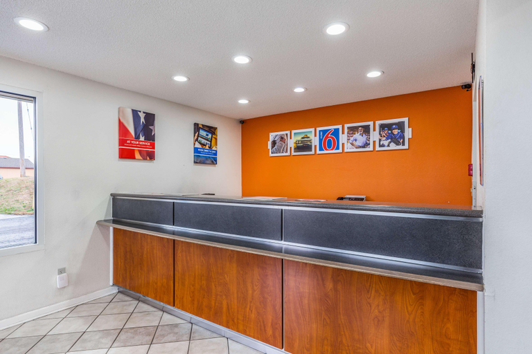 Public Area 4, Motel 6 Mount Vernon, Il, Jefferson