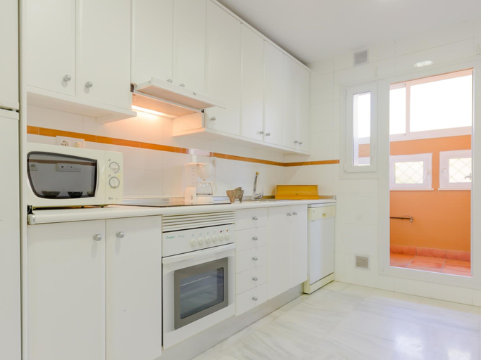 Room 5, 13329 Ancora 10234 in El Puerto de Santa Mar a, Cádiz
