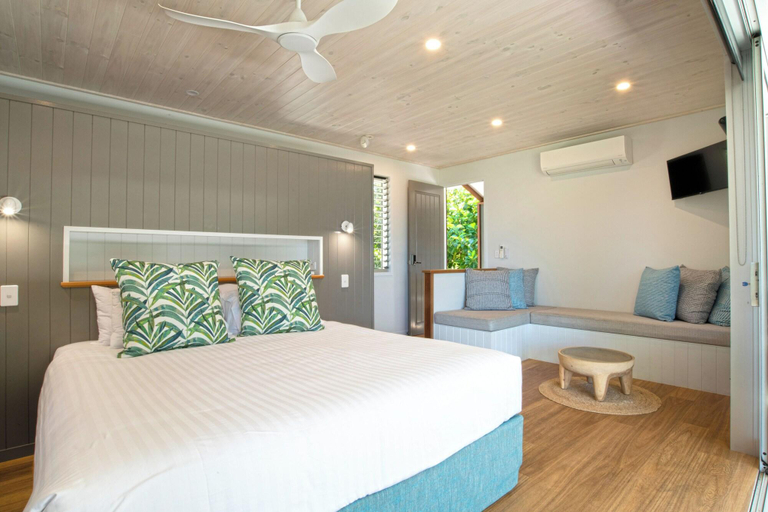 Public Area, The Bungalows, Cardwell