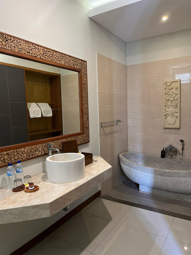 Bathroom 21