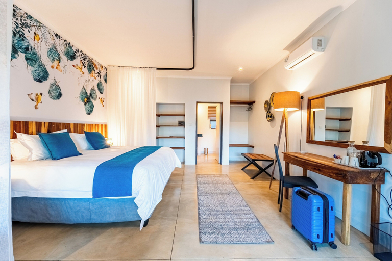 Bedroom 4, Kabakwe Guest Lodge, Hwange