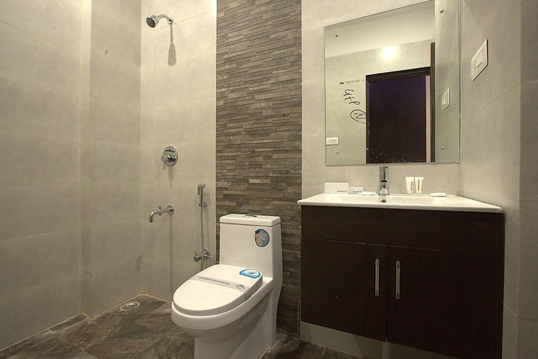 Bathroom 4, Vibhav Grand, Hardwar
