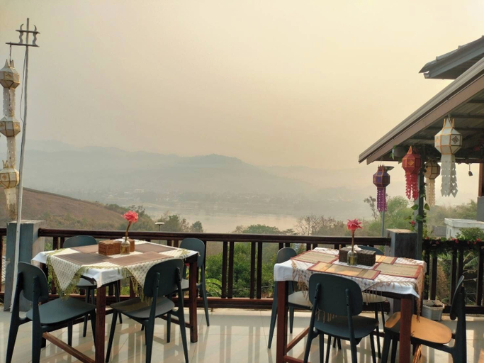 Food & Drinks 5, Chiang Khong Hill, Chiang Khong