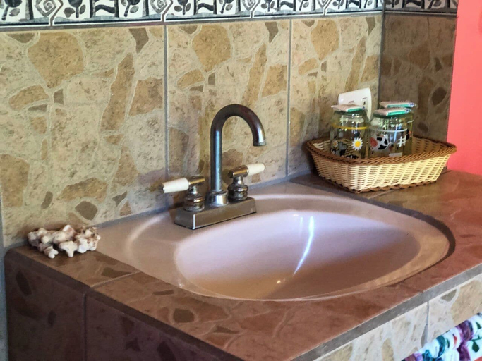 Bathroom 4, Gran Gavilan del Sarapiqui Lodge, Sarapiquí