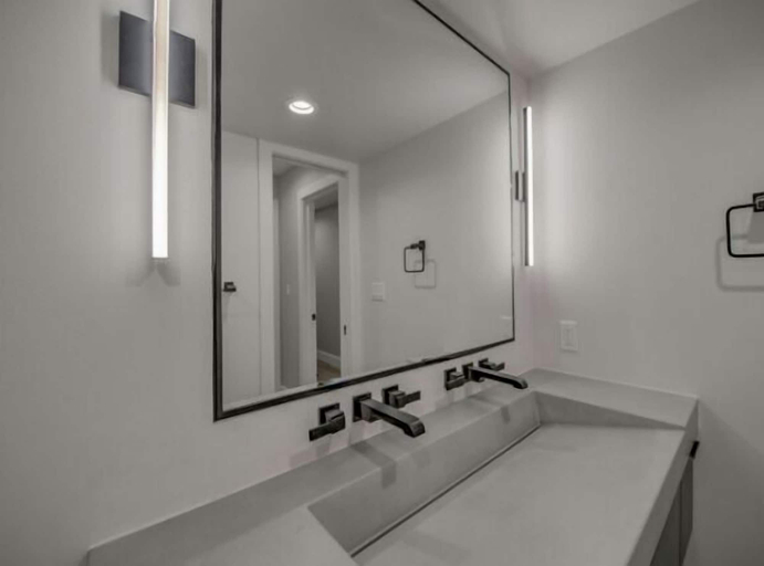 Bathroom 4, Park Place C-103, Summit