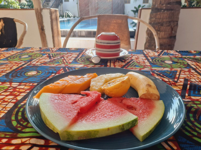 Food & Drinks 4, The New Blue Waves Hotel, Kusini