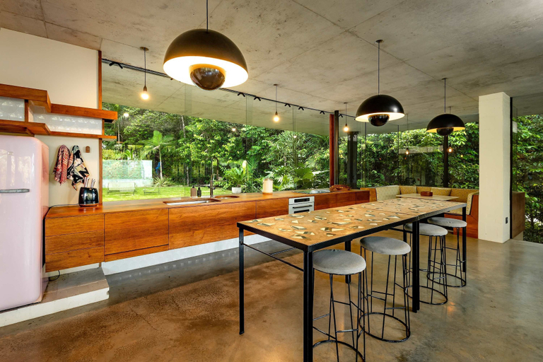 Room 3, The Planchonella House - Eco Stay de Luxe, Cairns