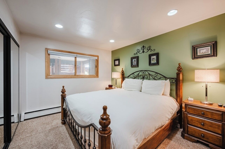 Bedroom 3, Longbranch #116, Summit