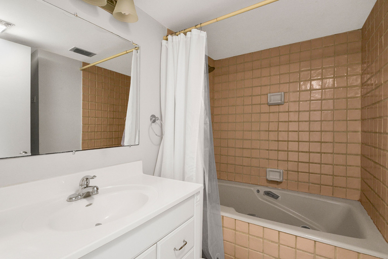 Bathroom 4, Surf Villa 626 by Distinctive Beach Rentals, Saint Johns