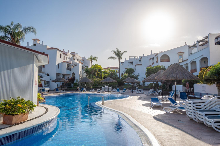 Sport & Beauty 2, Beautiful 4 bedroom house with phenomenal golf and mountain views, Santa Cruz de Tenerife