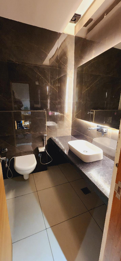 Bathroom, Hotel Amar Palace, Ambala