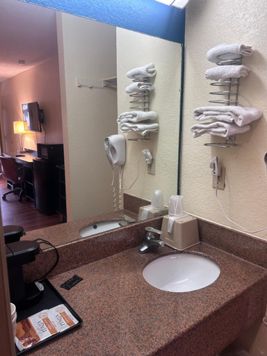 Bathroom 4, Mountain Inn Dayton, Rhea