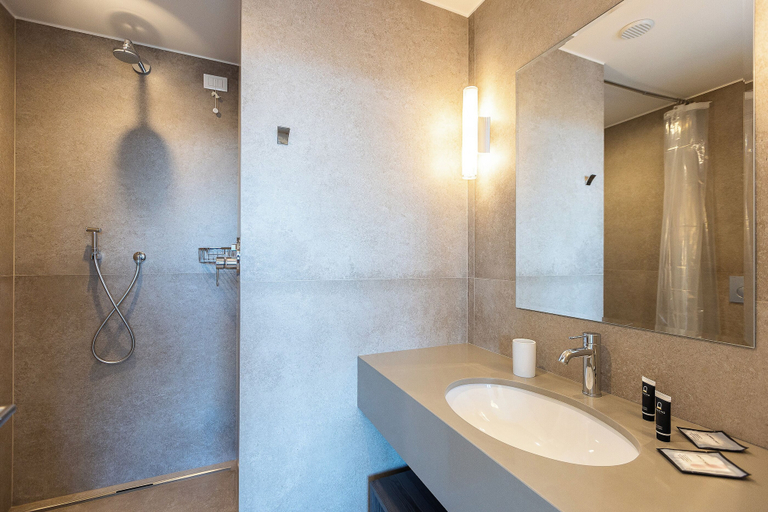 Bathroom 4, Amazing Via Parigi, Rome