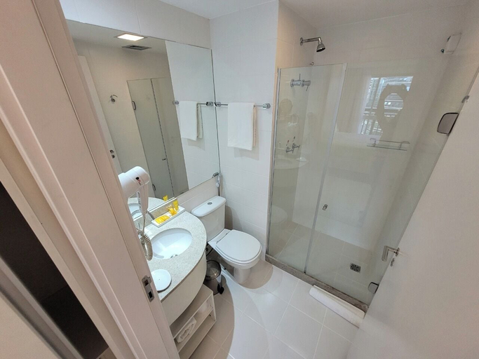 Bathroom 4, Hplus Vision Executive, Brasília