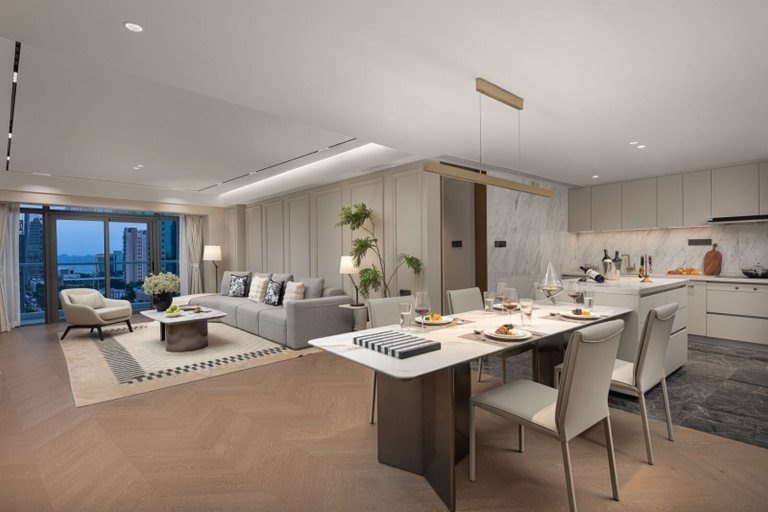 Dining Room 16