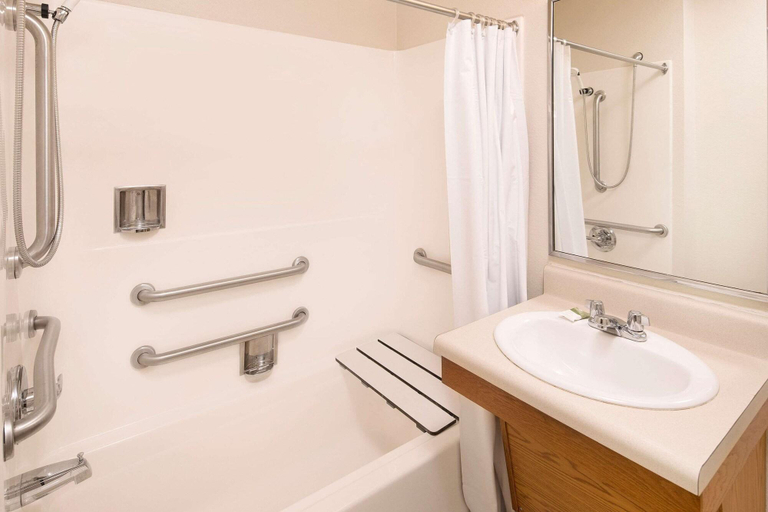 Bathroom 5, WoodSpring Suites Charlotte Gastonia, Gaston