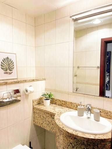 Bathroom 3, 2BR Luxury Apartment Sea View, Dubai