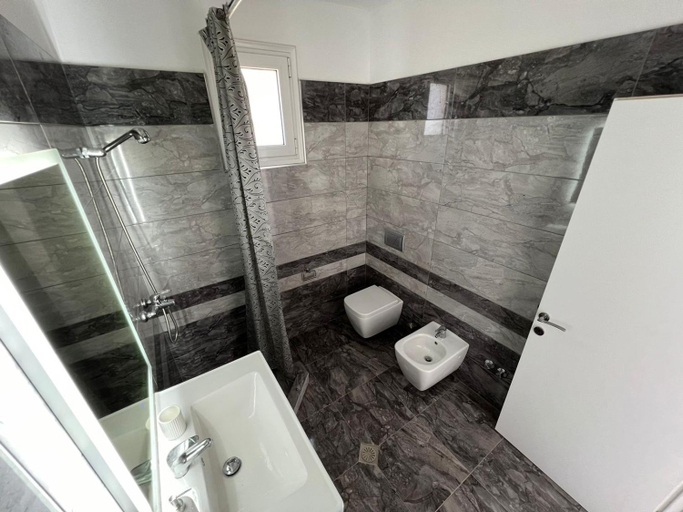 Bathroom 2, Beauty Villa Sarande ! Uphill Location, Sarandës