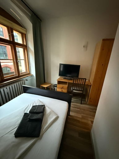 Bedroom 4, Gasthaus Destille, Zwickau