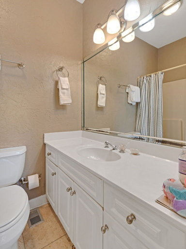 Bathroom 4, Seagrove Dunes #1 by Southern Vacation Rentals, Walton