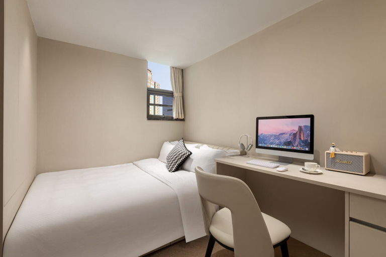Bedroom 18