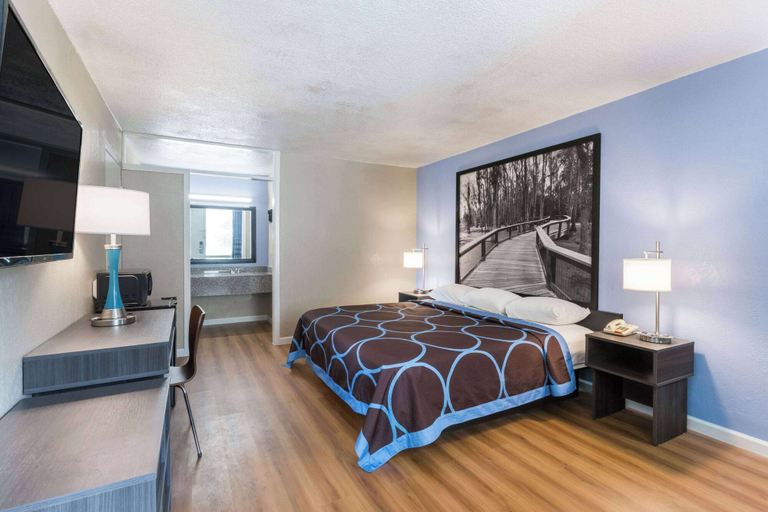 Bedroom 3, Super 8 by Wyndham Hardeeville/Savannah North, Jasper