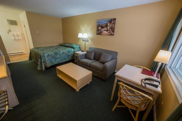 Others 3, Westwood Motel 100 Mile House, Cariboo