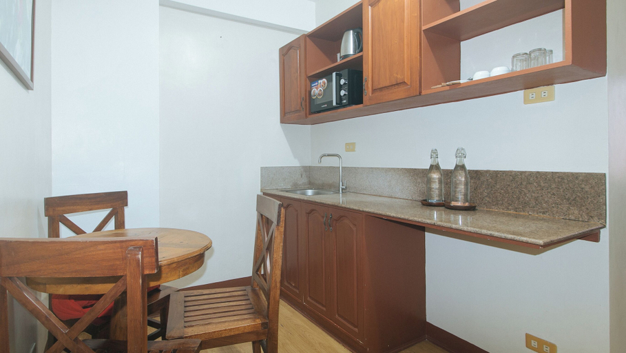 Dining Room 27