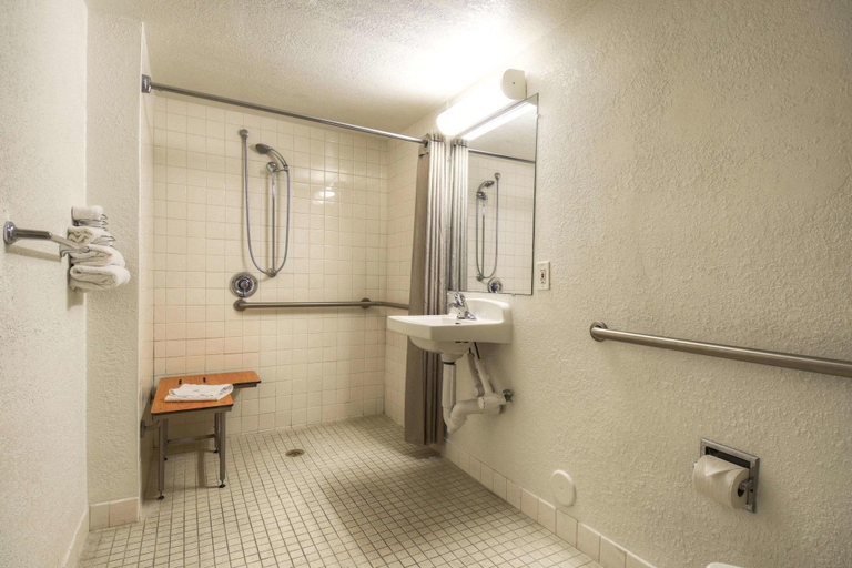 Bathroom 4, Motel 6 San Ysidro, CA - San Diego - Border, San Diego