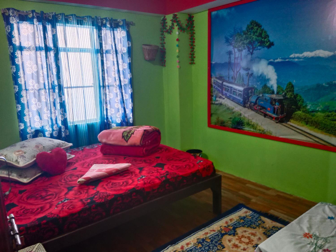 Bedroom 2, Kabiraalaya Homestay, Darjiling