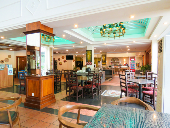 Food & Drinks 5, Star Lodge, Sengkurong