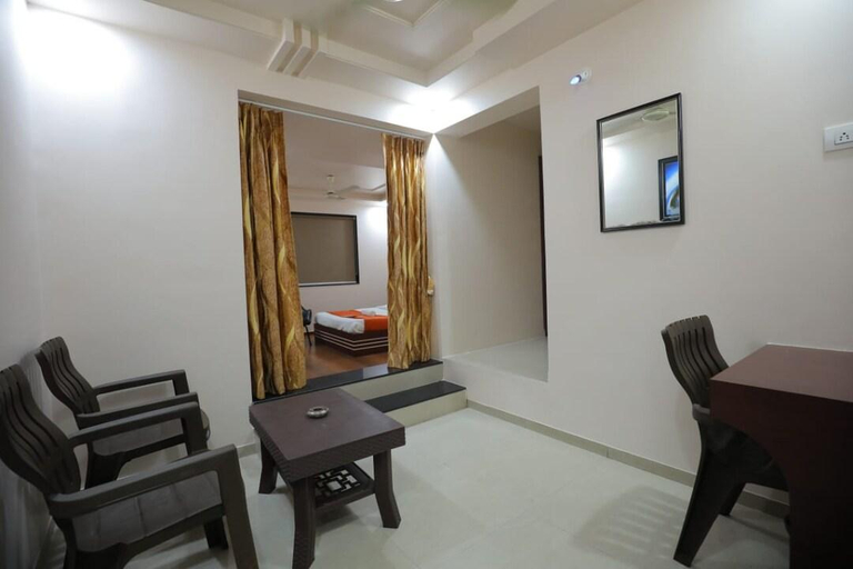 Others 4, Hotel Raviraj Palace, Rajkot