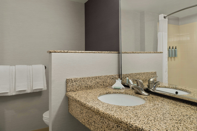 Bathroom 4, Courtyard by Marriott Halifax Downtown, Halifax